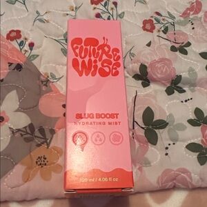 Future Wise Slugging Boost Hydrating Mist